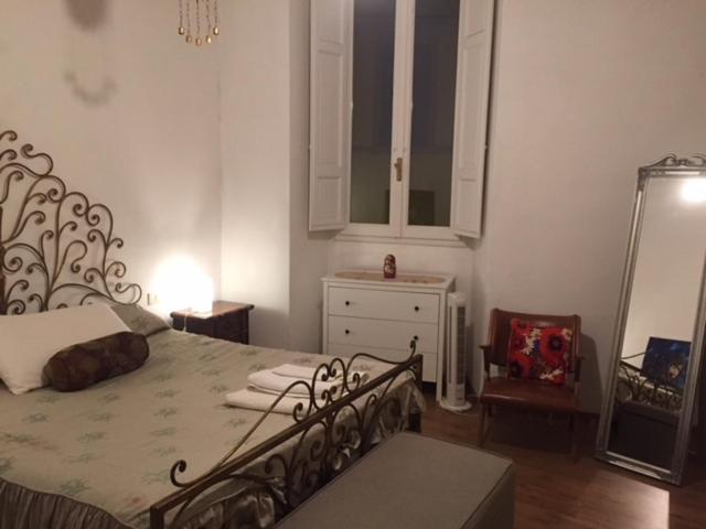 Double Large Room In Santo Spirito Oltrarno Флоренція Екстер'єр фото